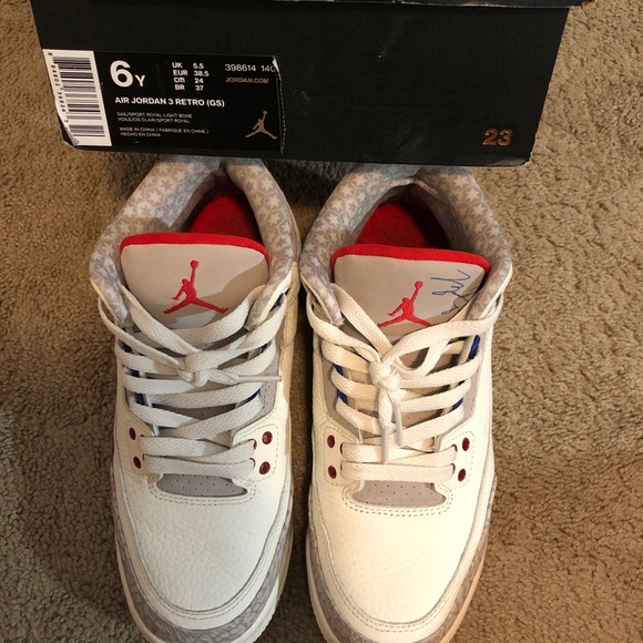 Air Jordan 3s retro (gs) ***SOLD*** - Picture 2 of 4